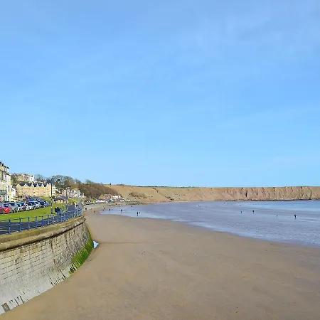 Holiday home Hampshire Filey